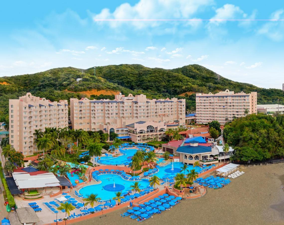 Azul Ixtapa All Inclusive Resort Exterior foto